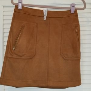 New Loft Outlet Suede like skirt